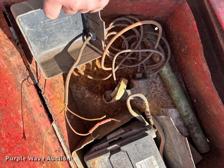 image for item DT0634 2007 Imperial tilt deck equipment trailer