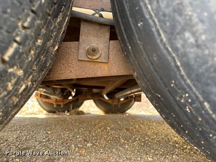 image for item DT0634 2007 Imperial tilt deck equipment trailer