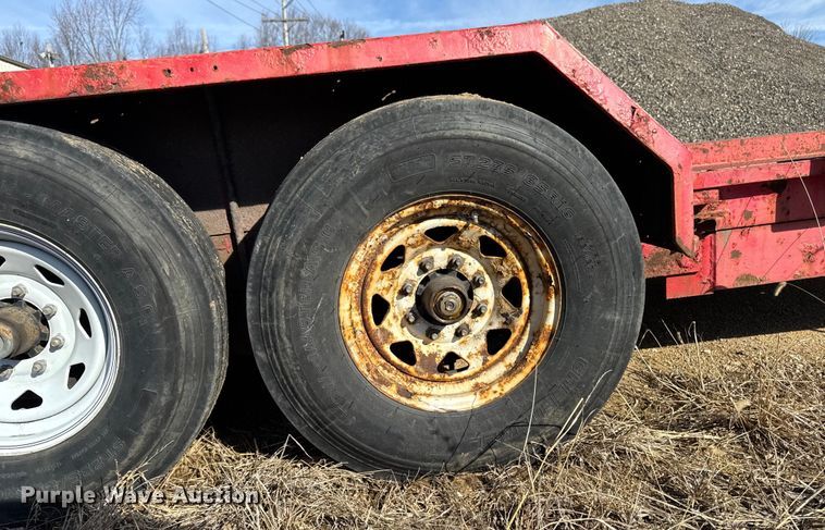 image for item DT0634 2007 Imperial tilt deck equipment trailer