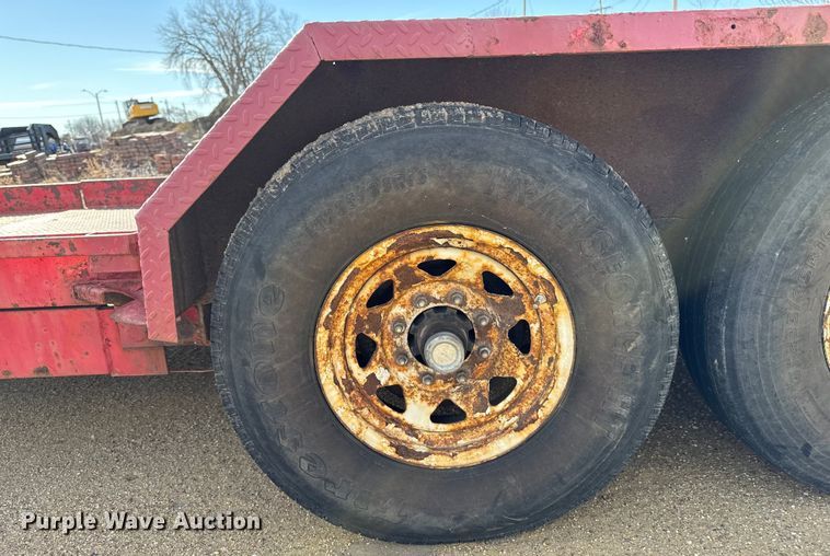 image for item DT0634 2007 Imperial tilt deck equipment trailer