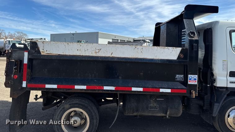 image for item DT0636 2007 Sterling Mitsubishi Fuso dump truck