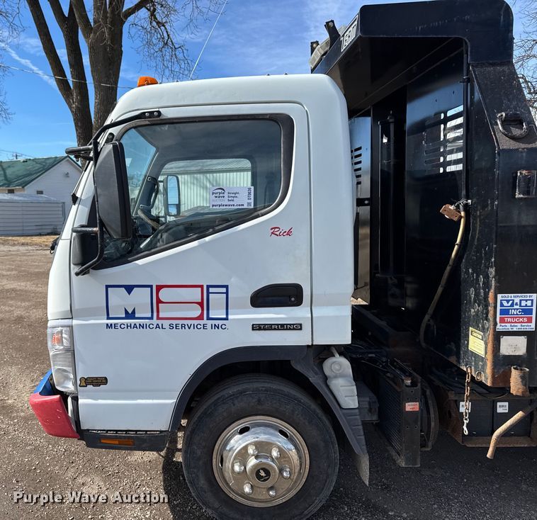 image for item DT0636 2007 Sterling Mitsubishi Fuso dump truck