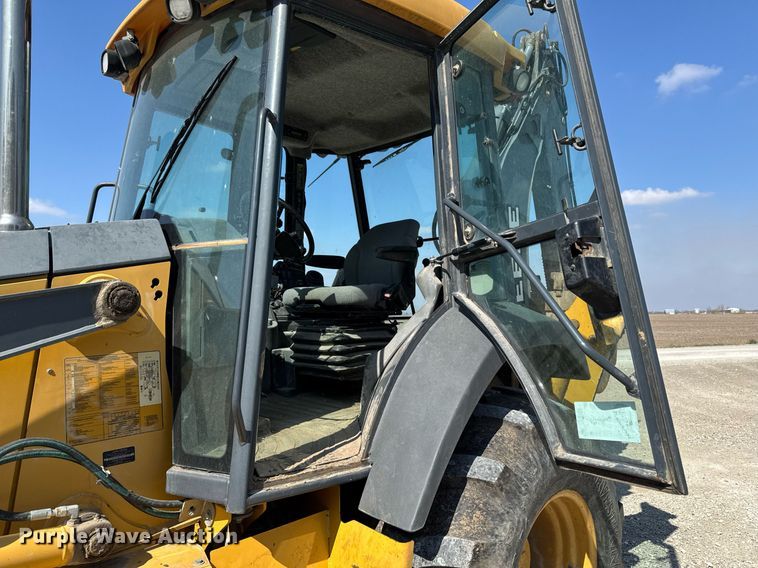 image for item DT0691 2010 John Deere 410J backhoe