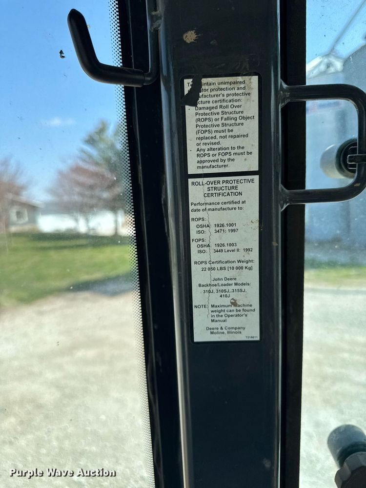 image for item DT0691 2010 John Deere 410J backhoe