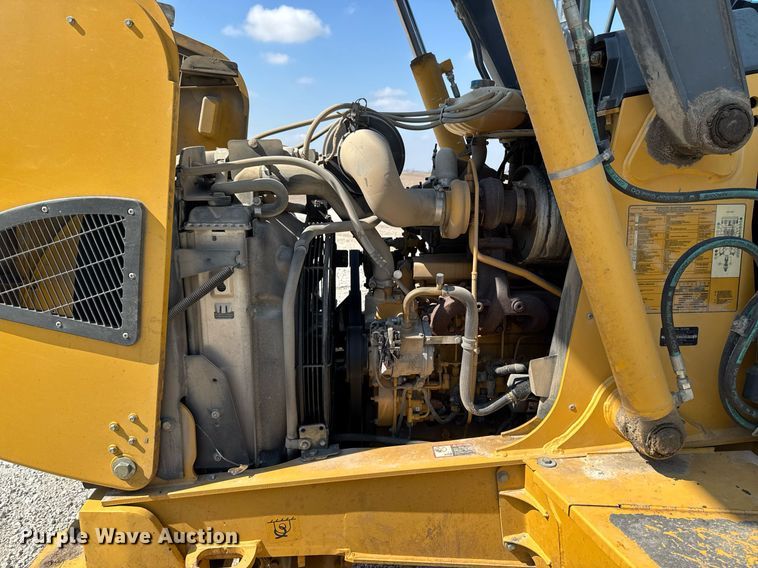 image for item DT0691 2010 John Deere 410J backhoe