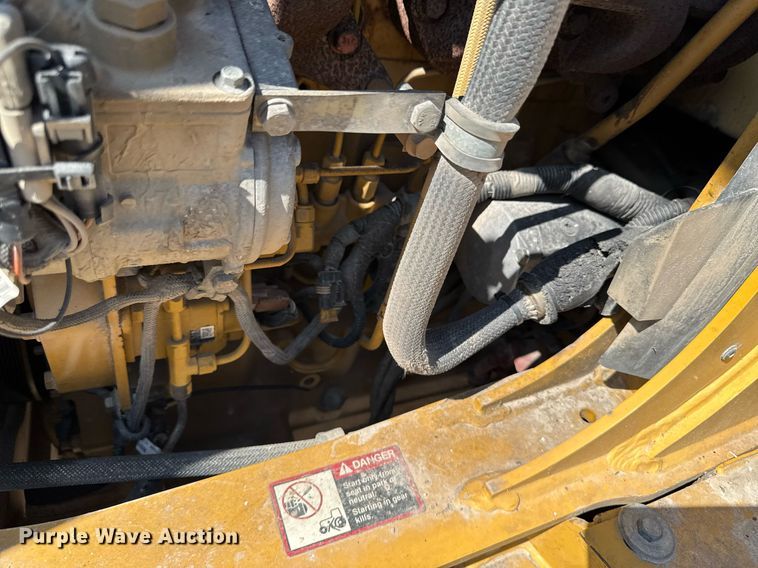 image for item DT0691 2010 John Deere 410J backhoe