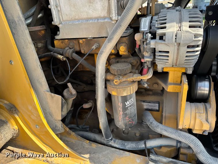 image for item DT0691 2010 John Deere 410J backhoe