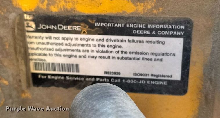 image for item DT0691 2010 John Deere 410J backhoe