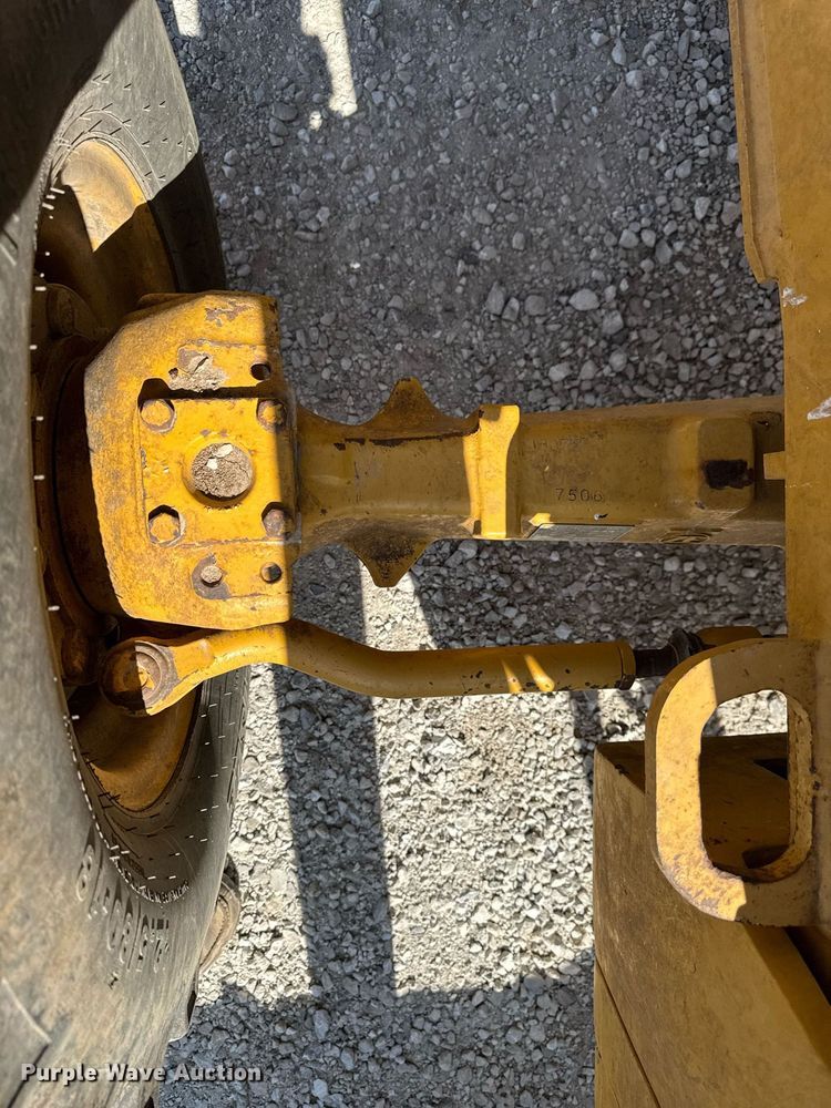 image for item DT0691 2010 John Deere 410J backhoe