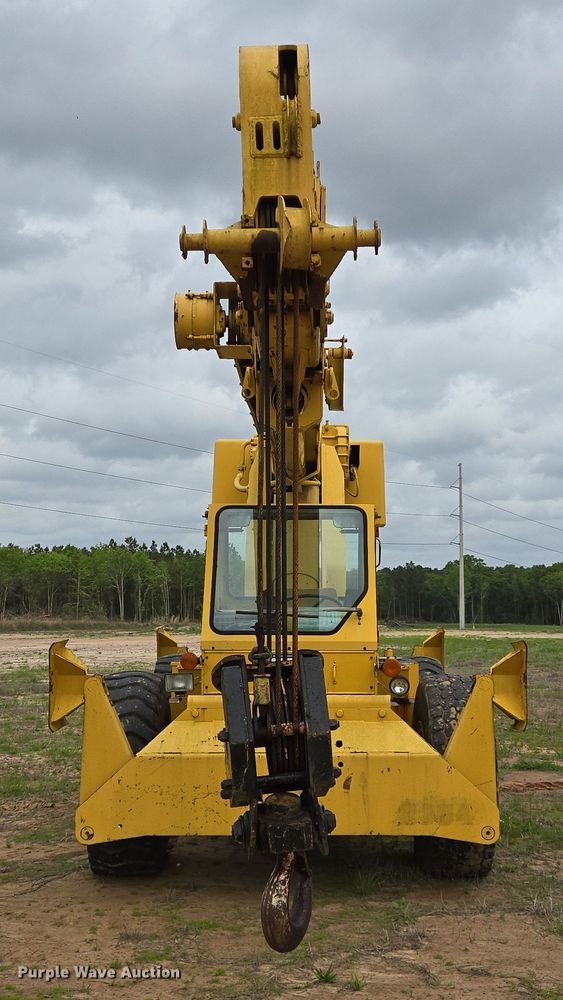 image for item DT4777 1998 Galion 150FA crane