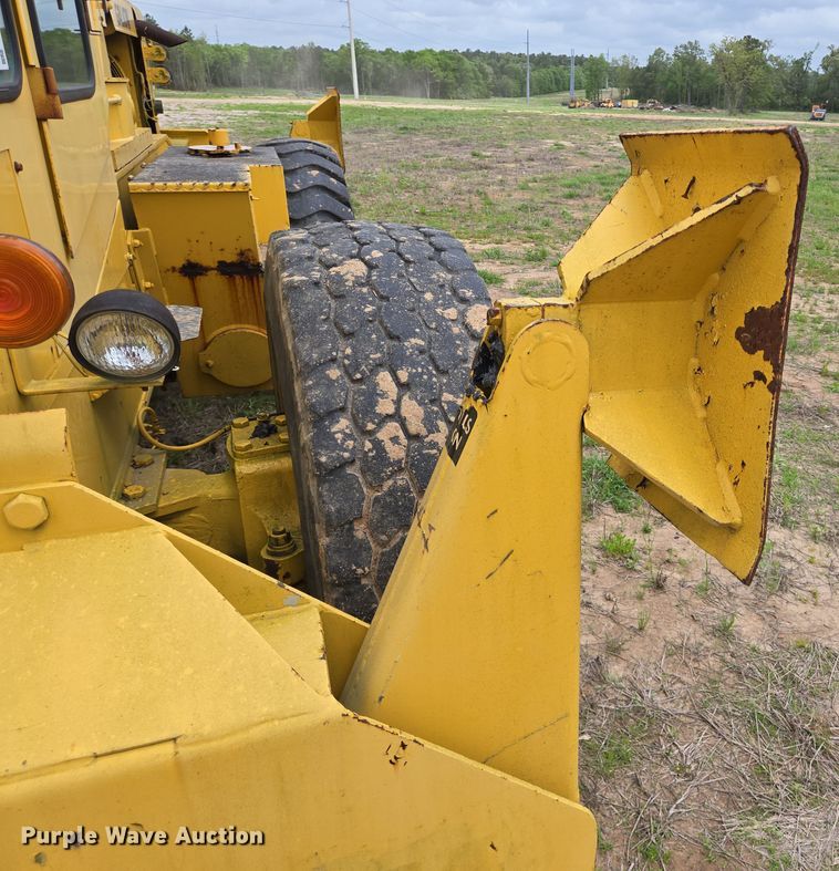 image for item DT4777 1998 Galion 150FA crane