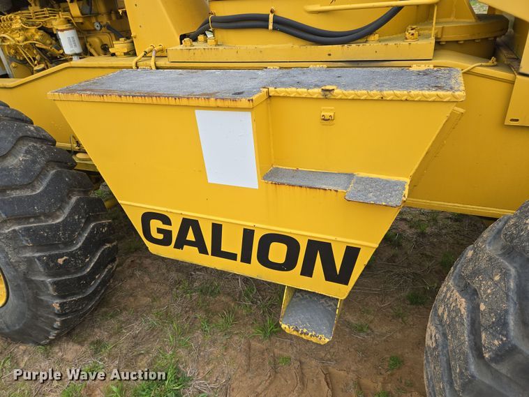 image for item DT4777 1998 Galion 150FA crane