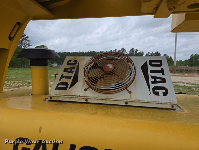 image for item DT4777 1998 Galion 150FA crane