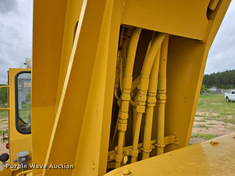 image for item DT4777 1998 Galion 150FA crane