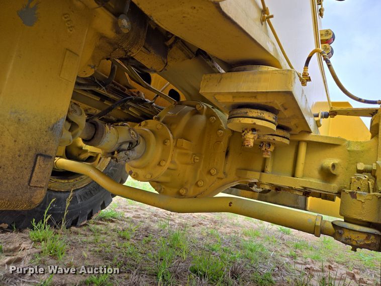 image for item DT4777 1998 Galion 150FA crane