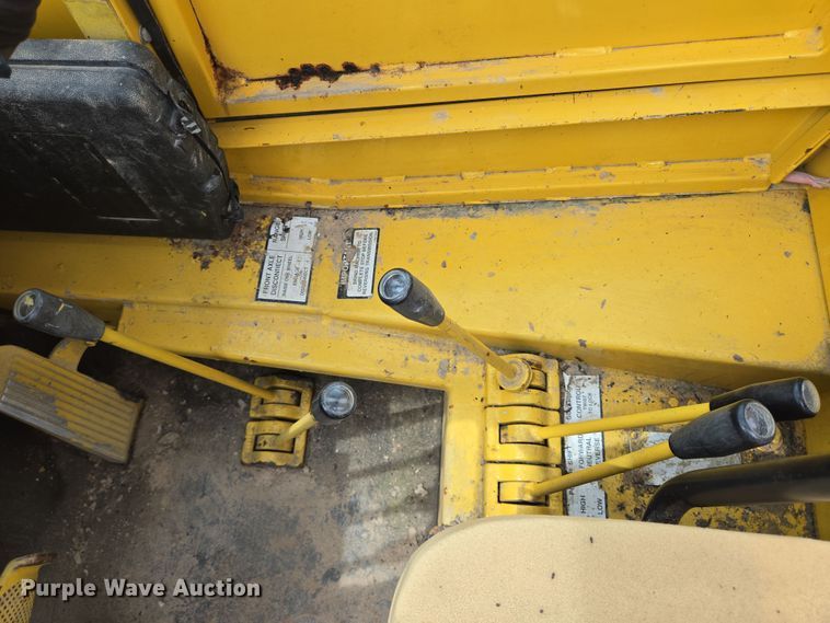 image for item DT4777 1998 Galion 150FA crane