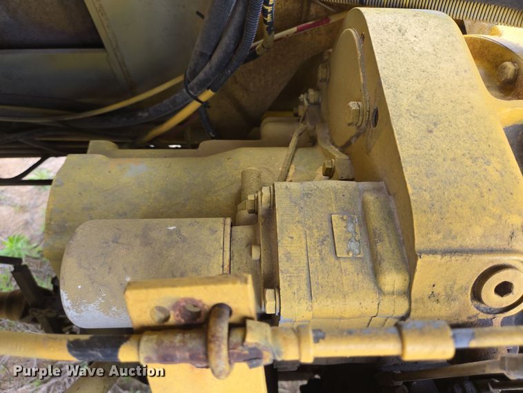 image for item DT4777 1998 Galion 150FA crane