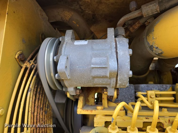 image for item DT4777 1998 Galion 150FA crane