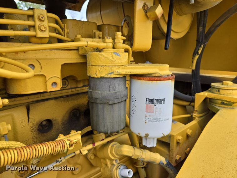 image for item DT4777 1998 Galion 150FA crane