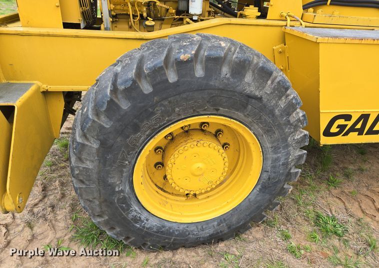 image for item DT4777 1998 Galion 150FA crane