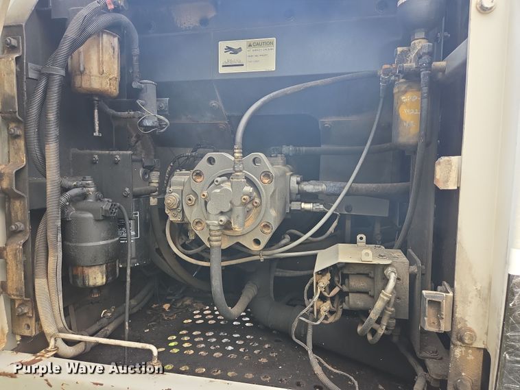 image for item DT4789 2008 Link Belt 210X2 excavator