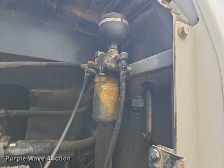 image for item DT4789 2008 Link Belt 210X2 excavator