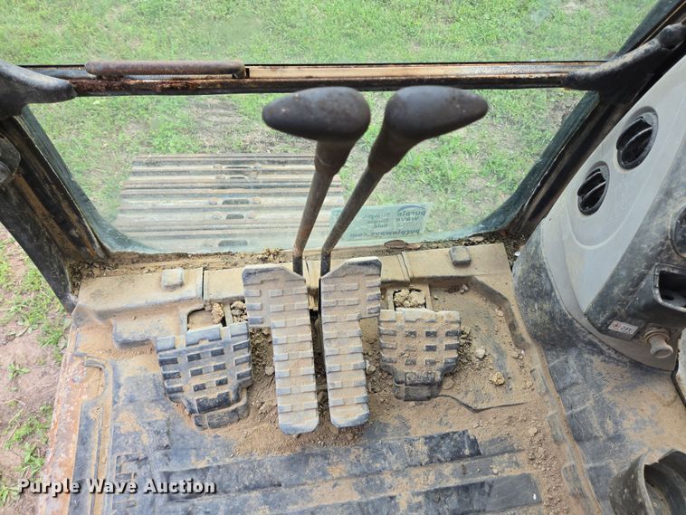 image for item DT4789 2008 Link Belt 210X2 excavator