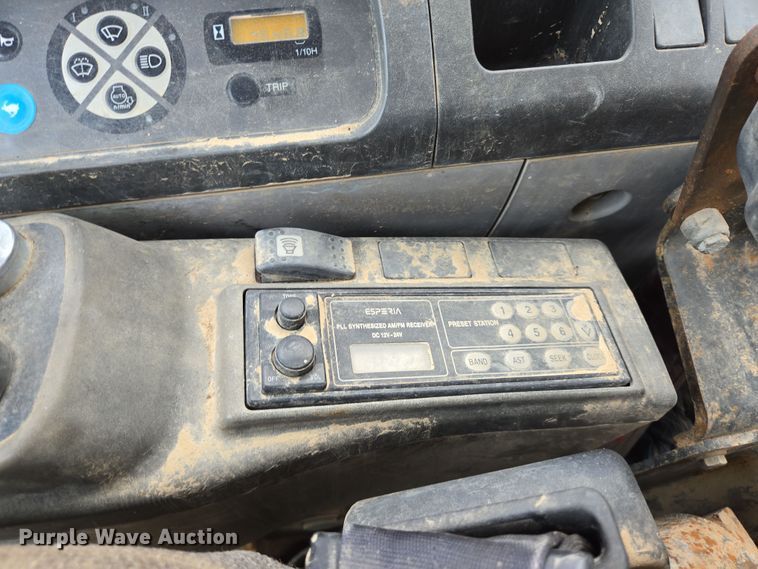 image for item DT4789 2008 Link Belt 210X2 excavator