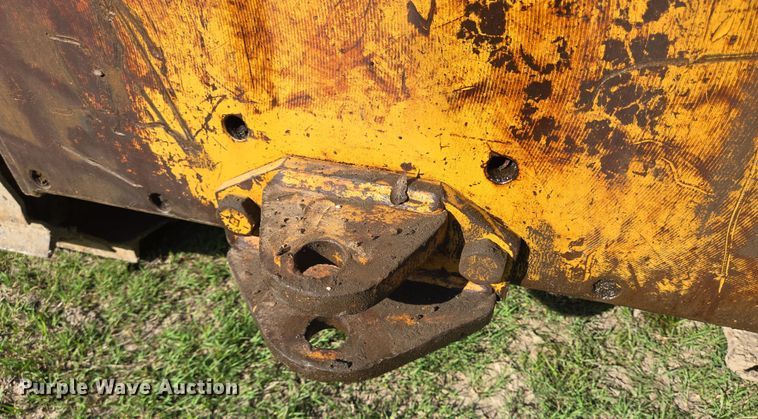 image for item DT4802 1993 Caterpillar D3C dozer