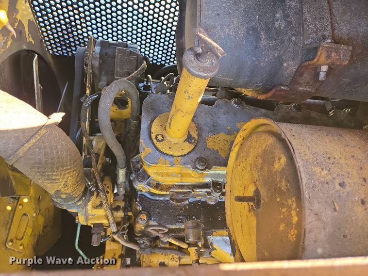 image for item DT4802 1993 Caterpillar D3C dozer