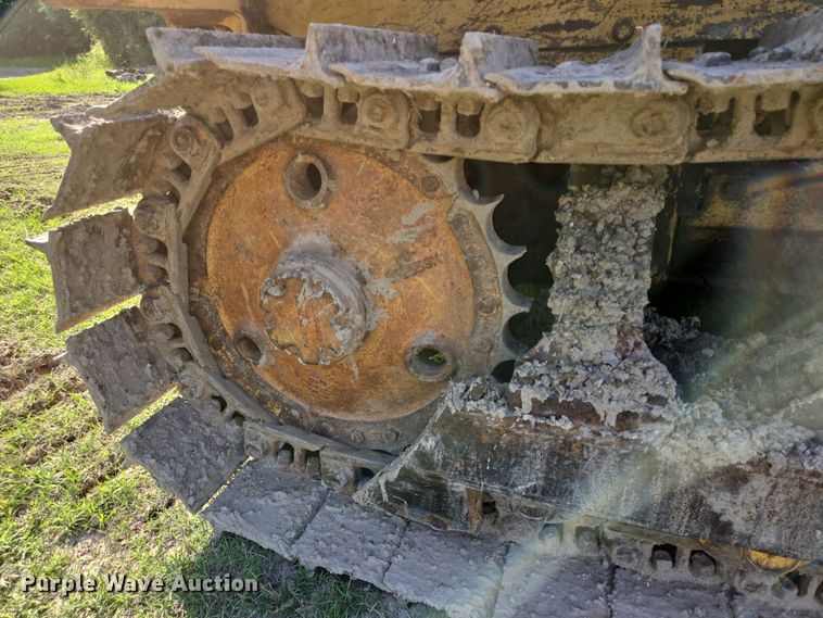 image for item DT4802 1993 Caterpillar D3C dozer