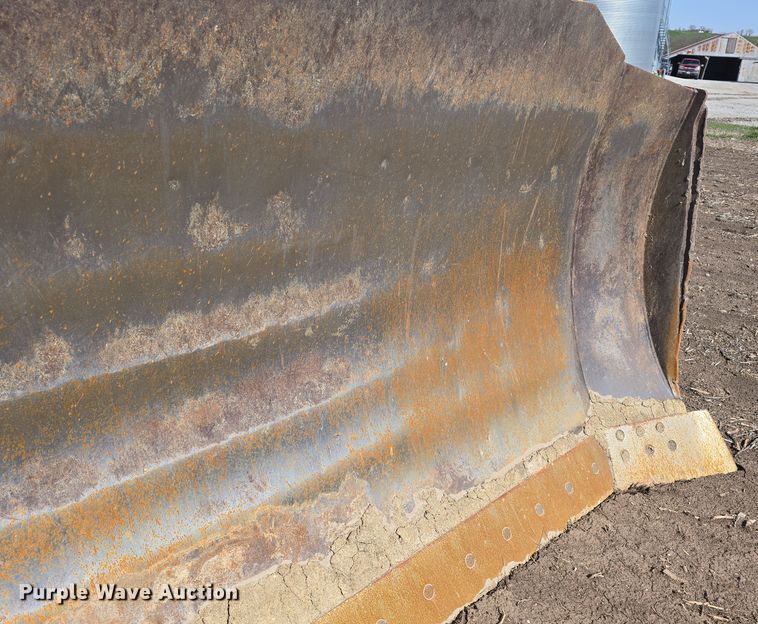 image for item DT6781 2012 John Deere 850K dozer