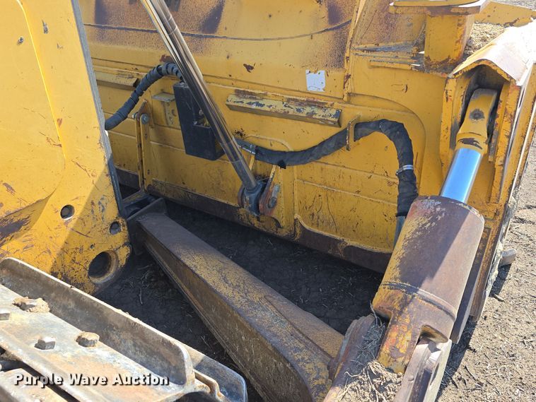 image for item DT6781 2012 John Deere 850K dozer