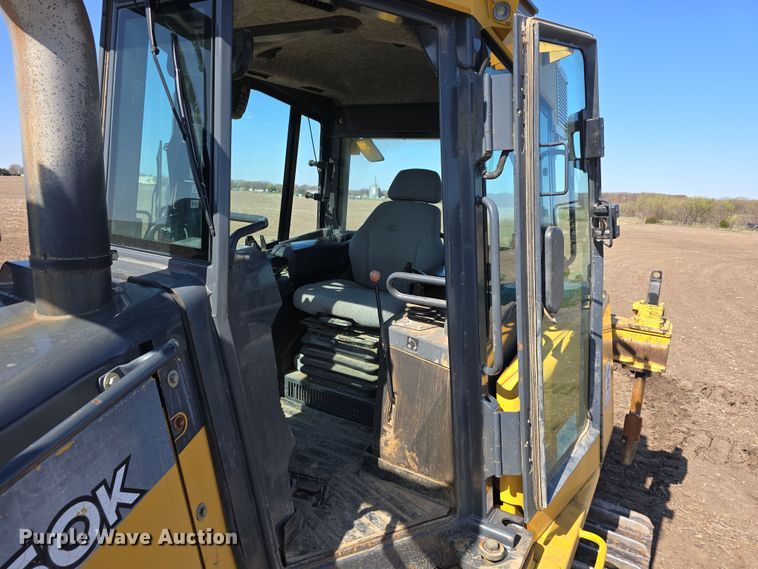 image for item DT6781 2012 John Deere 850K dozer