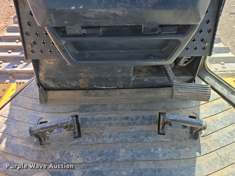 image for item DT6781 2012 John Deere 850K dozer