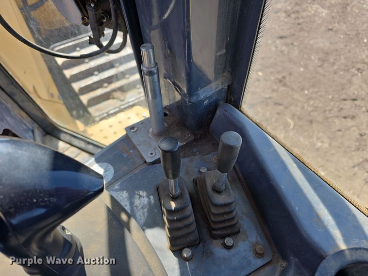 image for item DT6781 2012 John Deere 850K dozer