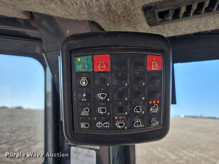 image for item DT6781 2012 John Deere 850K dozer