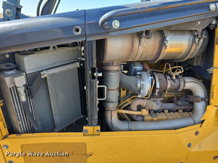 image for item DT6781 2012 John Deere 850K dozer