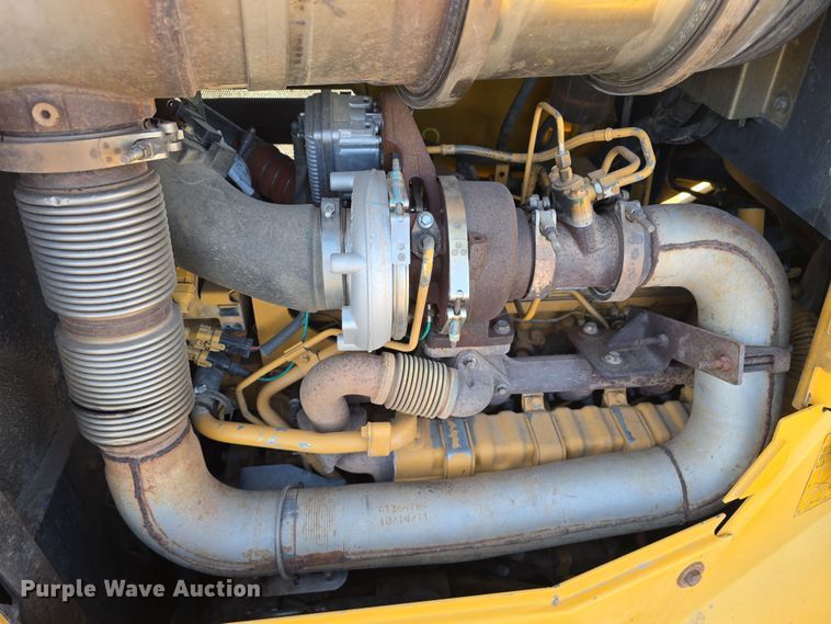 image for item DT6781 2012 John Deere 850K dozer