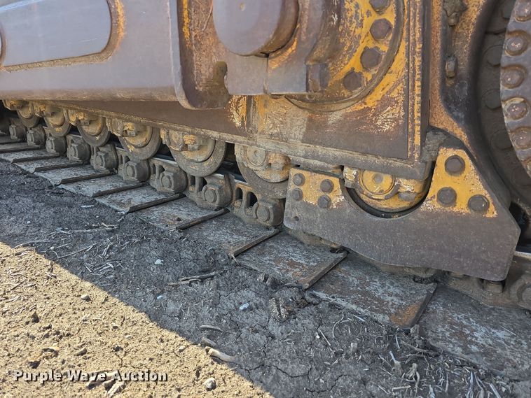 image for item DT6781 2012 John Deere 850K dozer