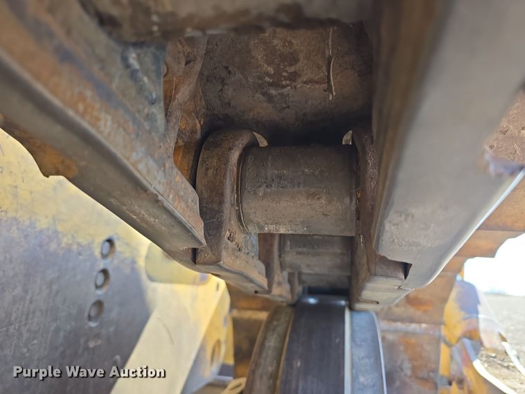 image for item DT6781 2012 John Deere 850K dozer