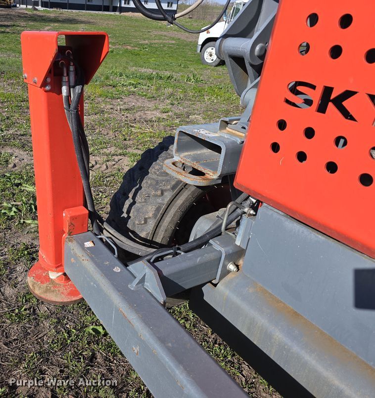 image for item DT6784 2003 SkyJack SJ7135 scissor lift