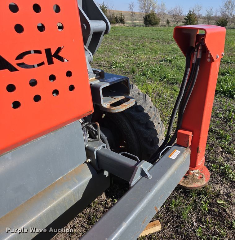 image for item DT6784 2003 SkyJack SJ7135 scissor lift