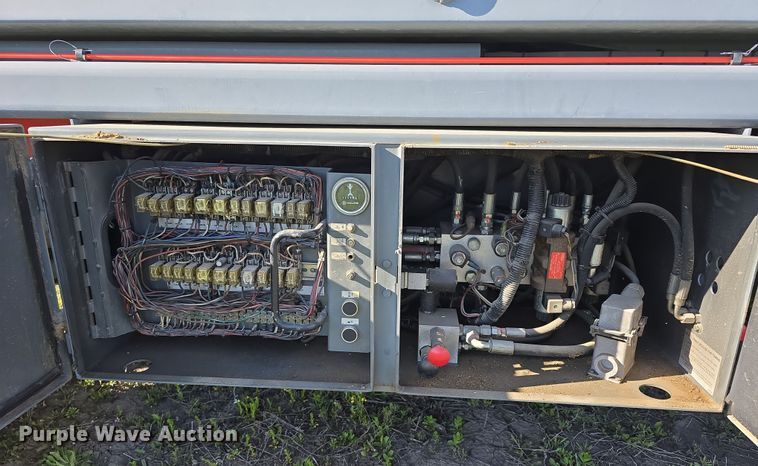 image for item DT6784 2003 SkyJack SJ7135 scissor lift