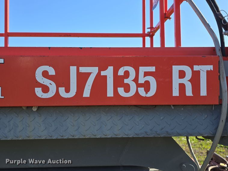 image for item DT6784 2003 SkyJack SJ7135 scissor lift
