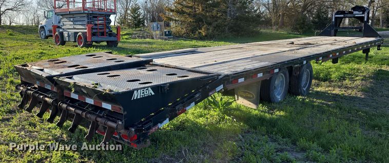 image for item DT6786 2018 Big Tex 22GN equipment trailer