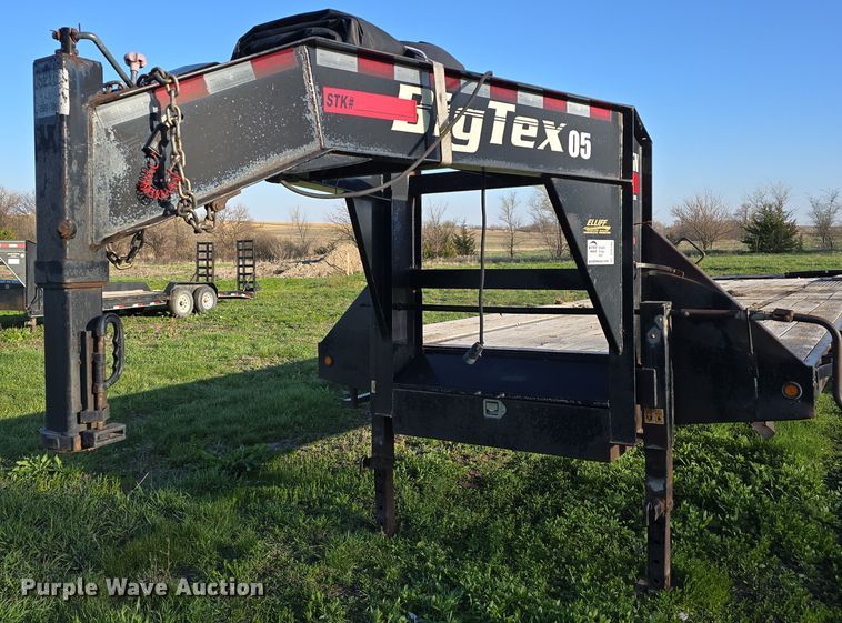 image for item DT6786 2018 Big Tex 22GN equipment trailer