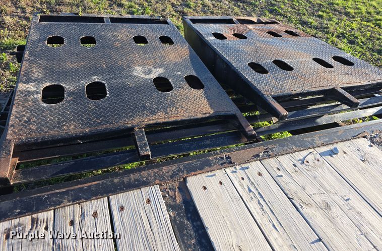 image for item DT6786 2018 Big Tex 22GN equipment trailer