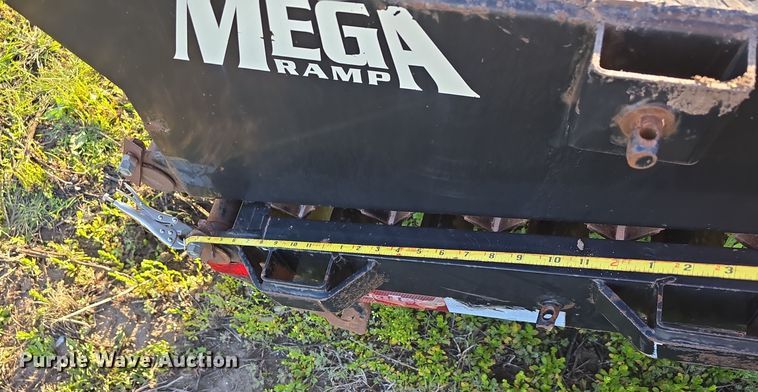 image for item DT6786 2018 Big Tex 22GN equipment trailer