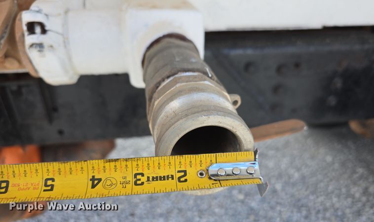 image for item DT6795 1987 International F2574 water truck